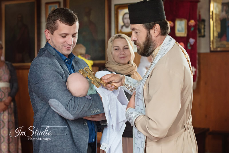 Православные крестины
