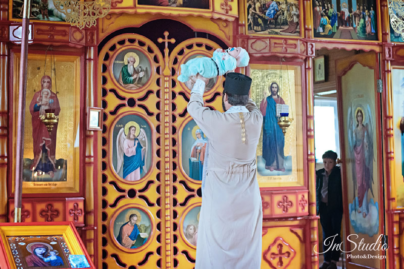 Православные крестины